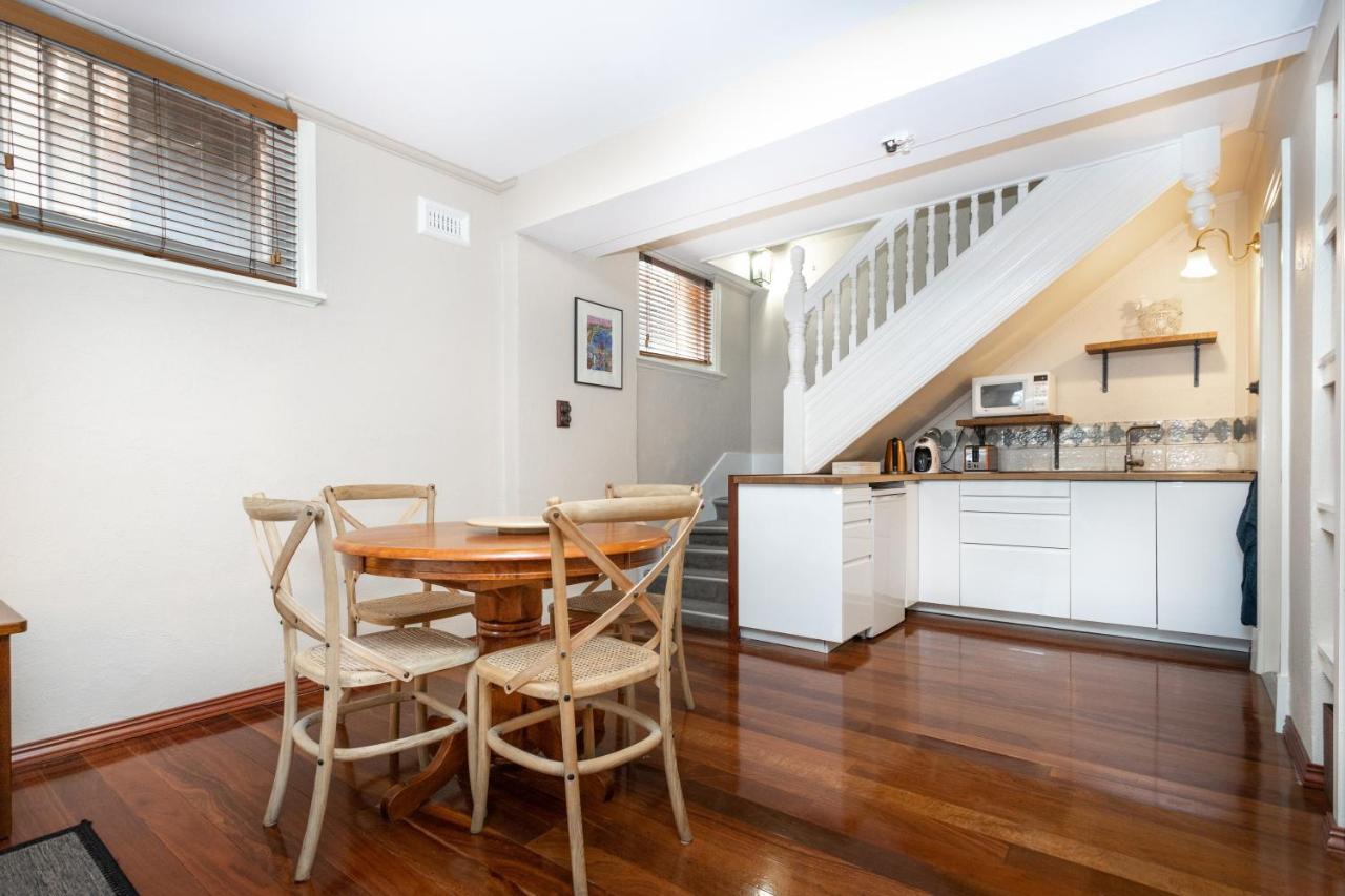 Fremantle Bed & Breakfast Bed & Breakfast Fremantle